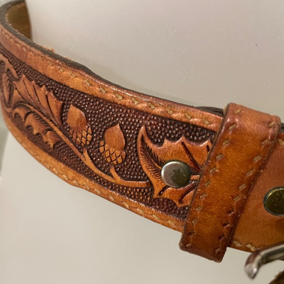 VINTAGE  WESTERN LEATHER BELT - Picture 2 of 6